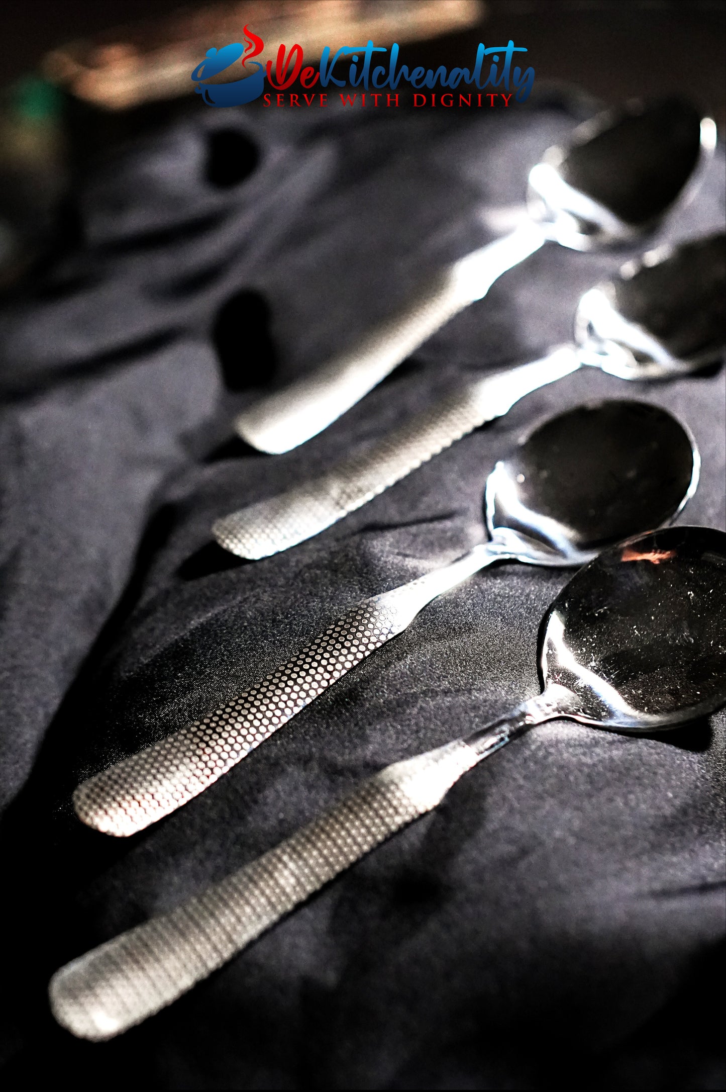 31-Piece Stainless Steel Cutlery Set with Stand – Laser Printed Serves 6